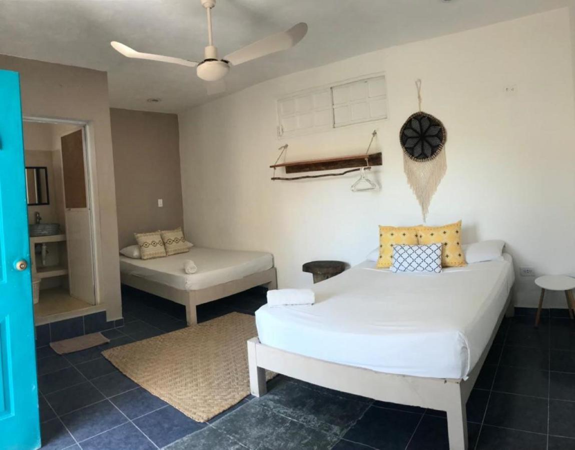 Barco Verde Hostel 홀박스아일랜드 외부 사진