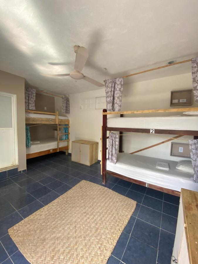 Barco Verde Hostel 홀박스아일랜드 외부 사진