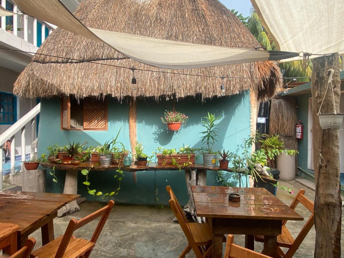 Barco Verde Hostel 홀박스아일랜드 외부 사진