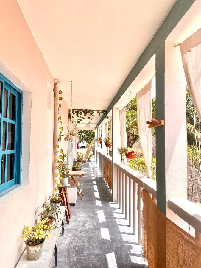 Barco Verde Hostel 홀박스아일랜드 외부 사진